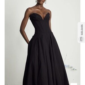 Chic Strapless Black Evening Gown